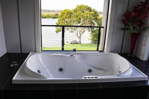 River Devine  White Sands Murray Bridge - Kempsey Accommodation 1