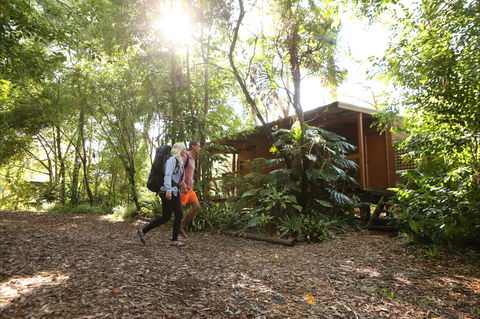 Samurai Beach Bungalows Port Stephens YHA - Kempsey Accommodation 1