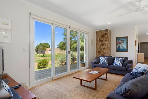 The Cutting - Kempsey Accommodation 2
