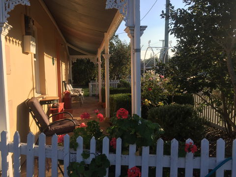 Bellamona - Cosy Georgian Cottage - Kempsey Accommodation 1