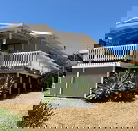 Catching Waves - Kempsey Accommodation
