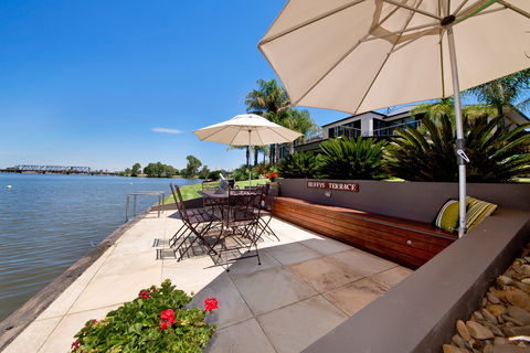 Edgewater Mulwala - Kempsey Accommodation 0
