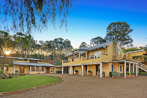I Villini Estate - Kempsey Accommodation 0