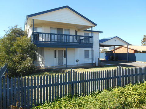 Life's No Rehearsal - Kempsey Accommodation 0