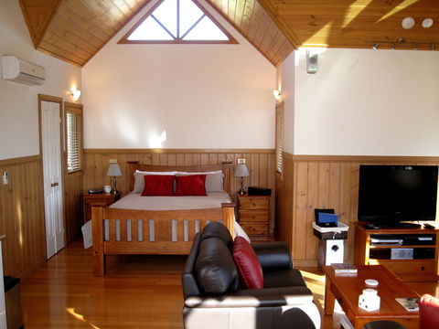 Loves Lane Cottages - Kempsey Accommodation 2