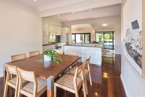 Margaret River Manor - Kempsey Accommodation 2