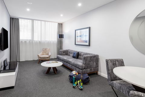 Meriton Suites North Sydney - Kempsey Accommodation 2