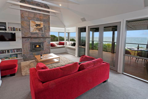 Points South By The Sea - Kempsey Accommodation 0