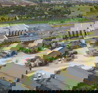 Quality Suites Seasons 5 Resort