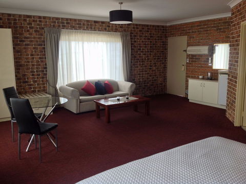 Richmond Motor Inn - Kempsey Accommodation 0