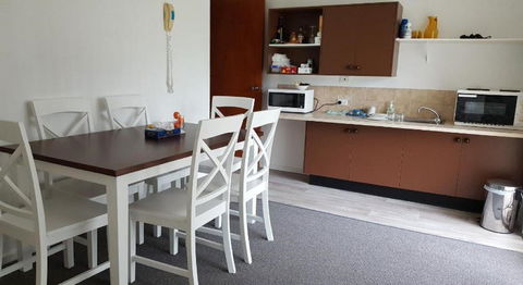 Tabourie Lake Motor Inn - Kempsey Accommodation 0