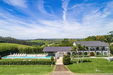 Villa St Helena - Kempsey Accommodation 2
