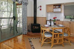 Eagle Hammer Cottages - Kempsey Accommodation 5