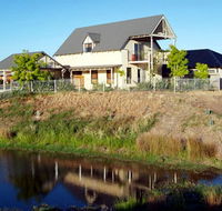 Tessenna Villa - Kempsey Accommodation