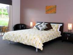 De Vine Escape - Kempsey Accommodation 1