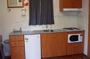 Big 4 Castlemaine Gardens Holiday Park - Kempsey Accommodation 2