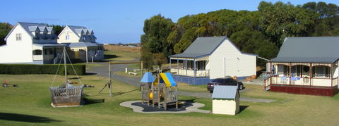 Belfast Cottages - Kempsey Accommodation 1