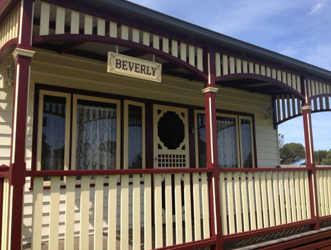 Belfast Cottages - Kempsey Accommodation 4
