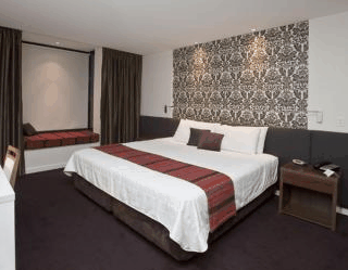 Next The Gateway Inn - Kempsey Accommodation 1
