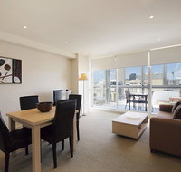 Oaks iStay Precinct