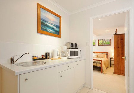 Harbourside B&B - Kempsey Accommodation 4