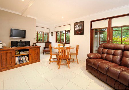 Harbourside B&B - Kempsey Accommodation 5
