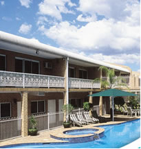 Macarthur Inn - Kempsey Accommodation 0