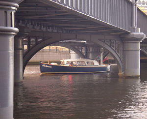 Melbourne Water Taxis - Kempsey Accommodation 0