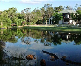 Lake House Gallery - Kempsey Accommodation 0