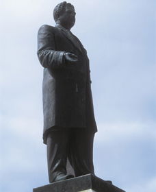 Piesse Memorial Statue - Kempsey Accommodation 0