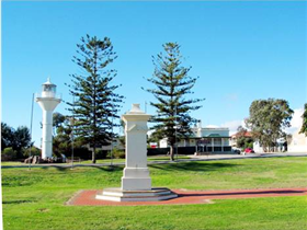 Historic Wallaroo Town Drive - Kempsey Accommodation 0