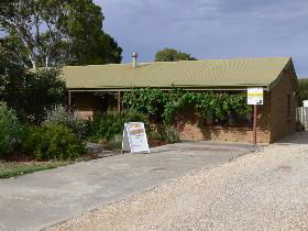 Sand Drift Gallery - Kempsey Accommodation 0