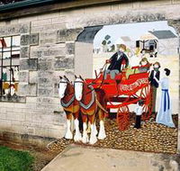 Millicent Murals - Kempsey Accommodation