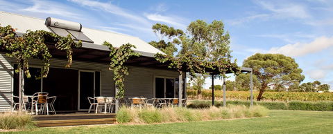 Dowie Doole Tasting Room - Kempsey Accommodation 0