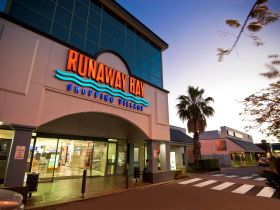 Runaway Bay Shopping Village - Kempsey Accommodation 0