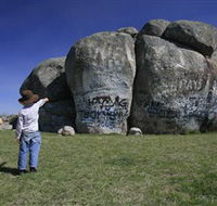Thunderbolts Rock - Kempsey Accommodation