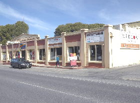 The Menz FruChocs Shop - McLaren Vale - Kempsey Accommodation 1