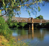Narrandera Rail Bridge - Kempsey Accommodation