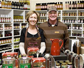 Poppas Fudge And Jam Factory - Kempsey Accommodation 3