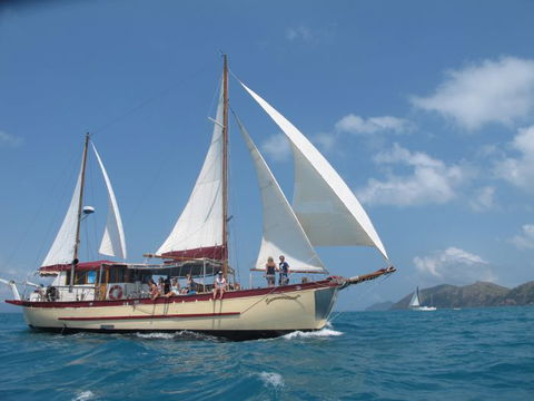 Adventure, Cruise, Dive And Outer Reef - Whitsundays Sailing Adventures - Kempsey Accommodation 0