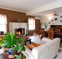 Villa Cavour Bed and Breakfast - Kempsey Accommodation
