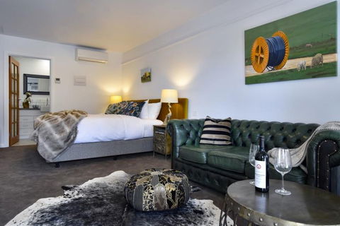Farmers Arms Hotel & Art Suites Daylesford - Kempsey Accommodation 4