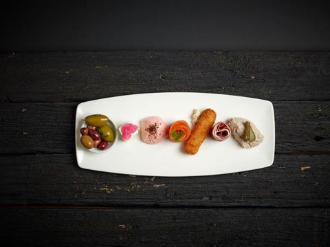 Farmers Arms Hotel & Art Suites Daylesford - Kempsey Accommodation 14