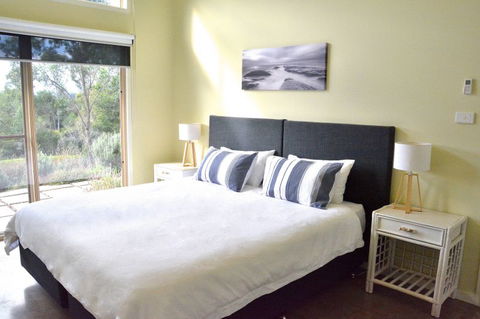 Tilba Coastal Retreat - Kempsey Accommodation 3
