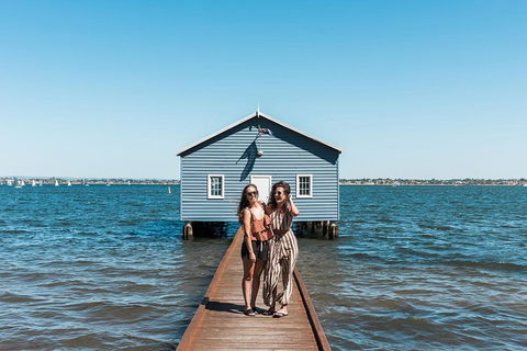 Blue Boat House Perth Photo Shoot - Kempsey Accommodation 8