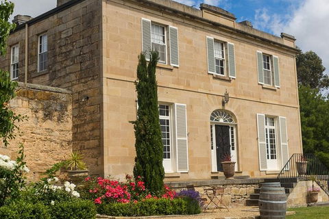 A Sommelier Guided Tour: Thursday Afternoon Wine Gin Cheese & Cocktails - Kempsey Accommodation 4