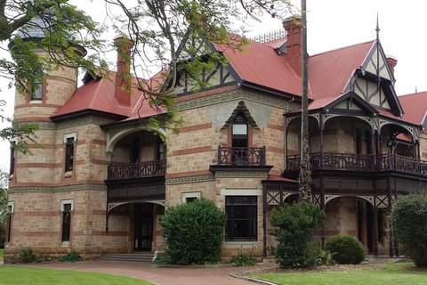 Adelaide Walking Tour: Hills, Squares And Parklands - Kempsey Accommodation 1