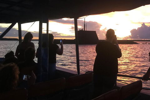 Tropical Light Tropical Bite - Twilight Cruise And CHOW Dinner - Kempsey Accommodation 8