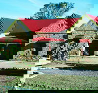 Balladonia - Kempsey Accommodation