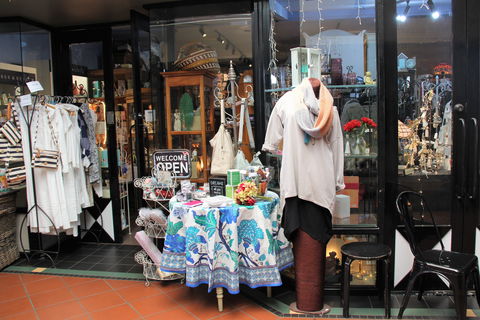 Country House Gifts And Homewares - Kempsey Accommodation 0